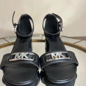 Micheal kors sandal